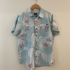 O’ Neill men’s button down t- shirt, short sleeve